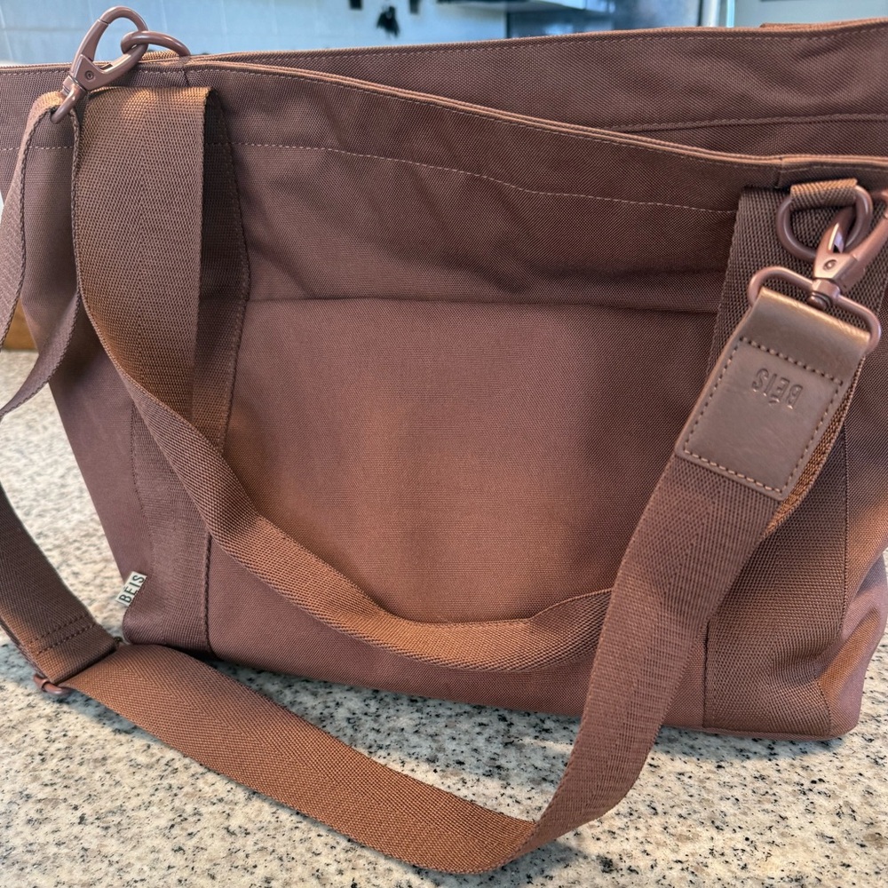Beis Beisics Tote